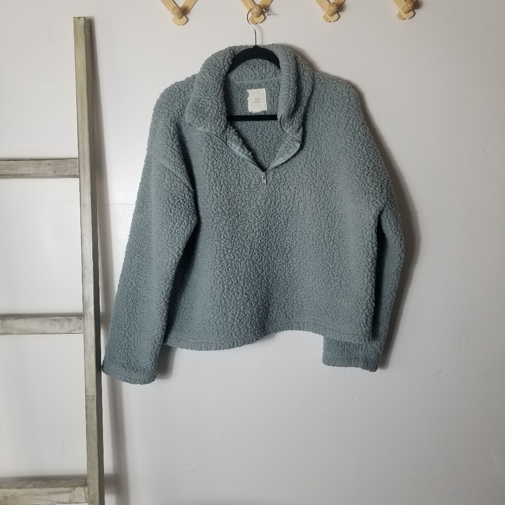 THREAD & SUPPLY CROPPED SHERPA SIZE LARGE
